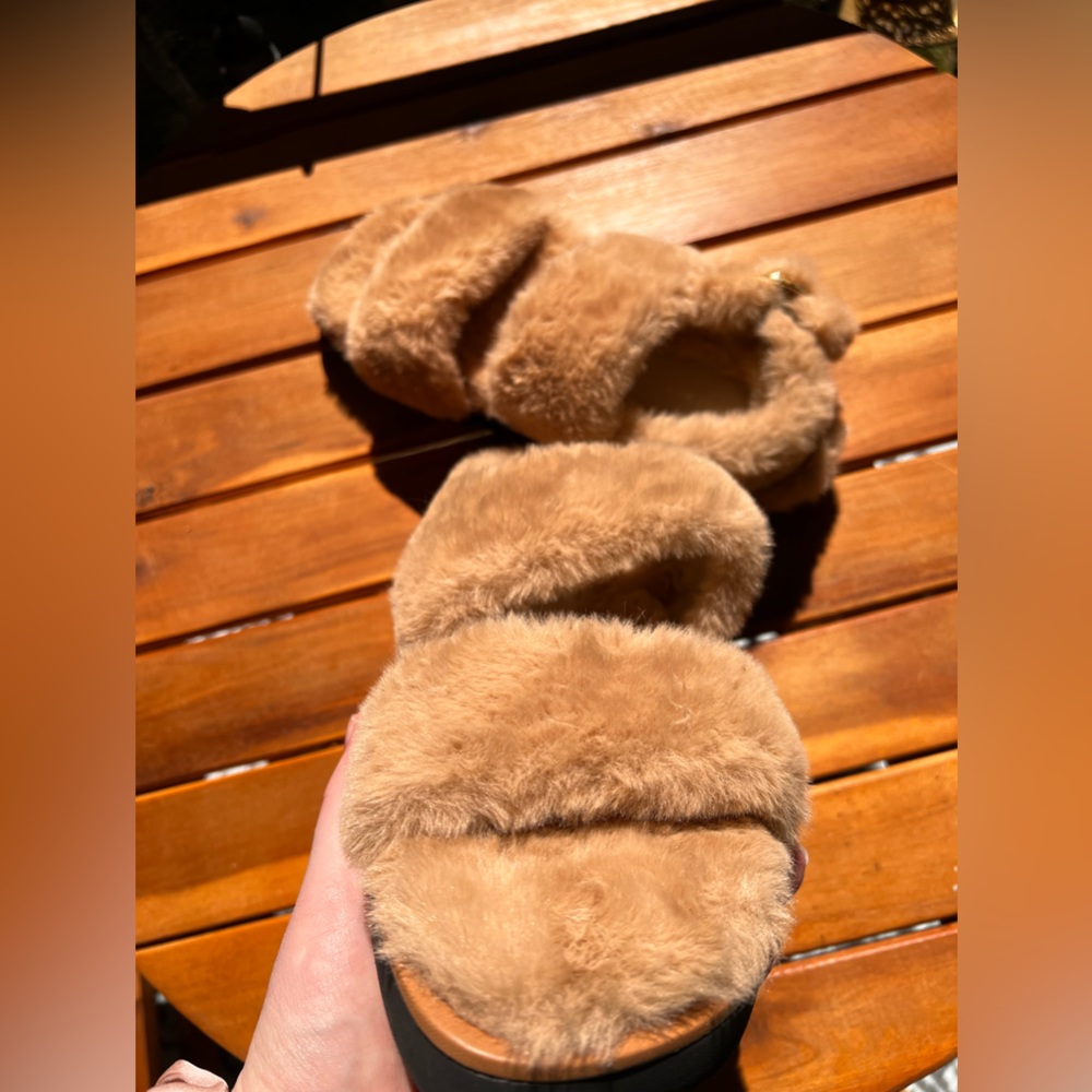 NWT Stuart Weitzman fluffy shoes Size 8 - Picture 9 of 13